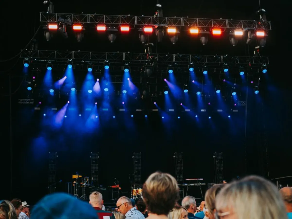stage concert